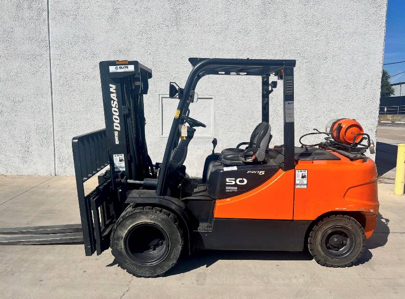 10000 lb capacity forklift rental doosan g50c