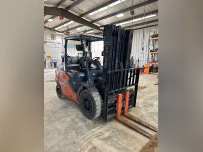 12000 lb forklift rental toyota 8fg60u 12k