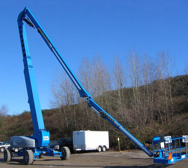 GEN ZX135 135ft art boom lift aerial