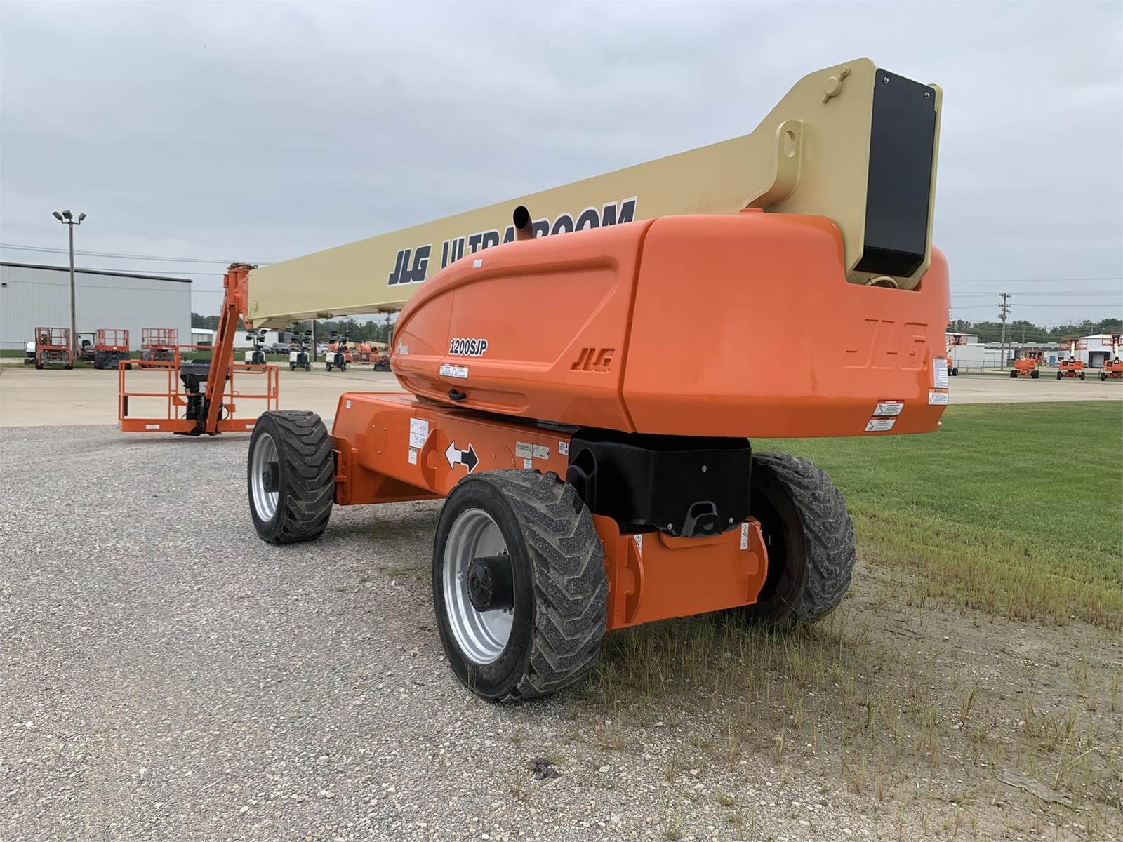 Telescopic Boom Lifts for rent JLG 1200SJP