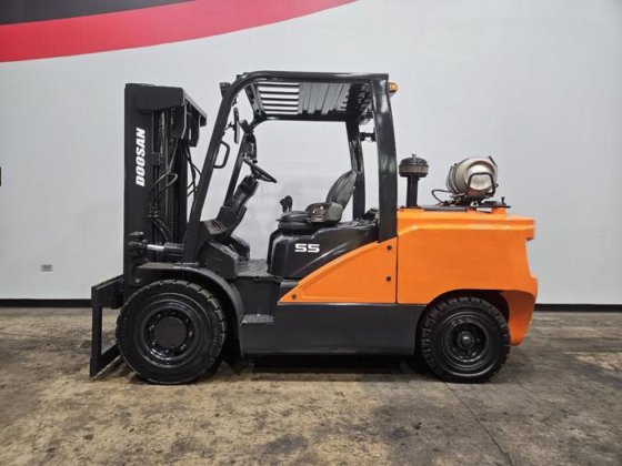 doosan g55c 5 12000 lb 12k forklift rentals