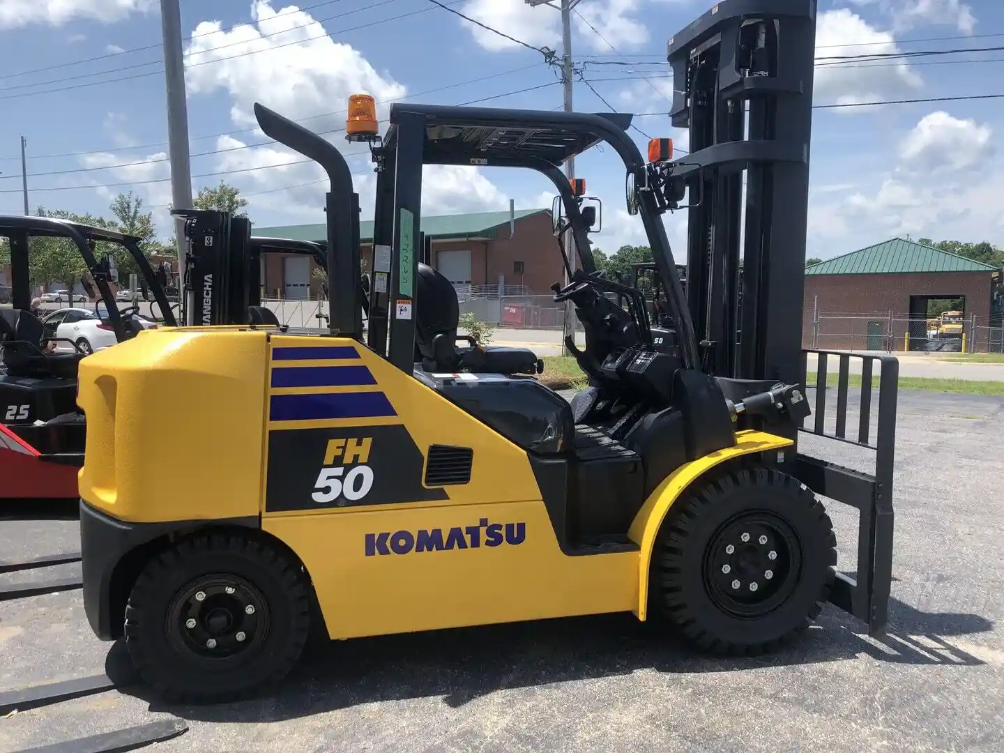 komatsu fh50 10000 lb forklift rental 10k capacity