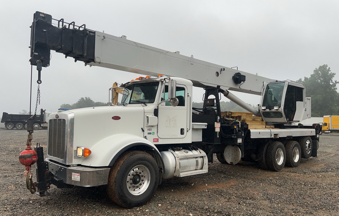 national nbt 40 ton crane rental