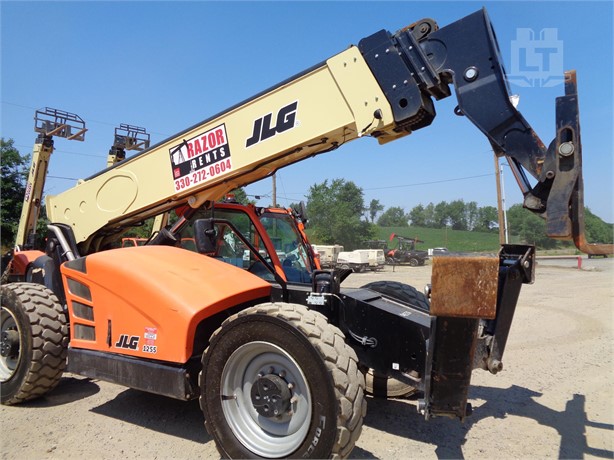 12,000 lbs Telehandler Forklift 55ft Reach JLG 1255
