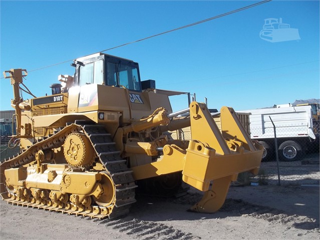 CAT D10T Bulldozer with U-blade and 3 shank ripper