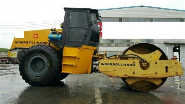 Ingersoll-Rand SD175D Compaction Roller Smooth Drum