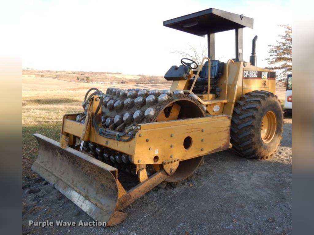Caterpillar CP-563c Single 84in Padfoot Compactor Roller