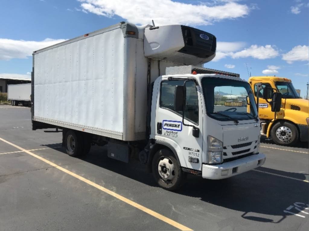 Isuzu NQR Reefer Refrigerated Truck w/ lift gate