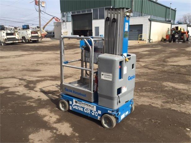 2014 GENIE GR20 Personnel Lift with 26ft height