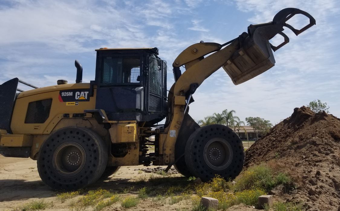 CAT 926m Wheel Loader w/ Grapple and Solid Rubber Tires